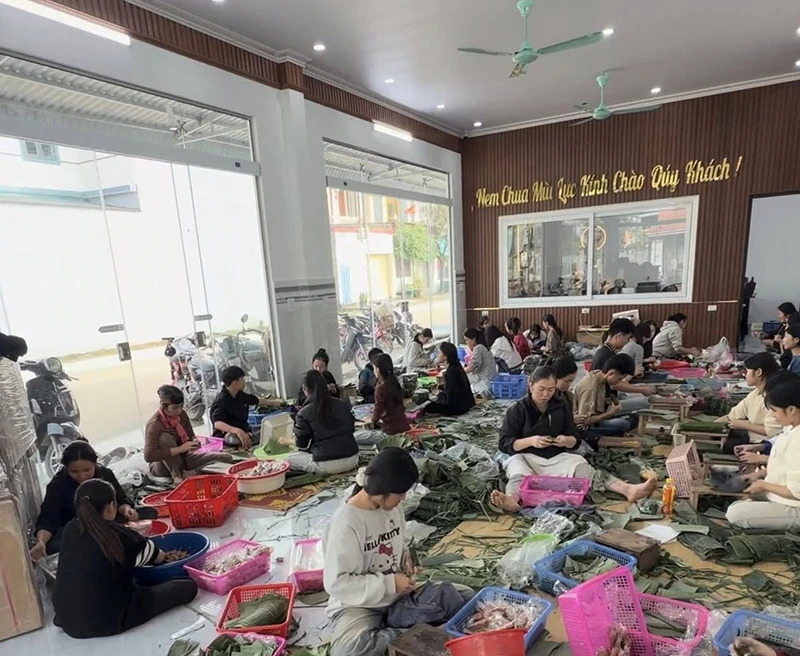 Chàng trai Gen Z làm giàu từ đặc sản nem chua