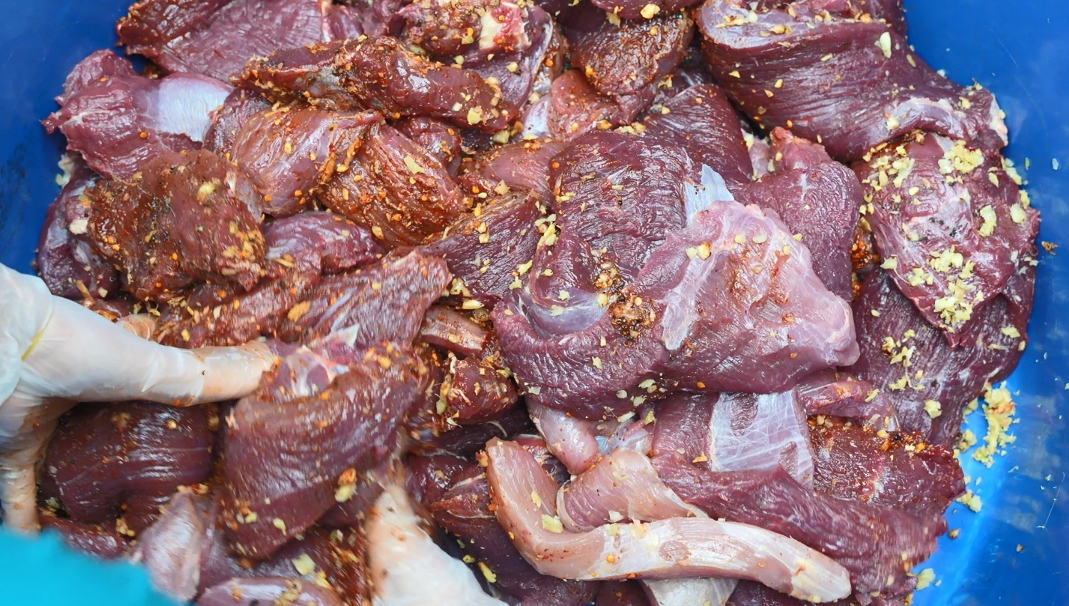 Thịt trâu gác bếp - Nét văn hóa ẩm thực của người Thái