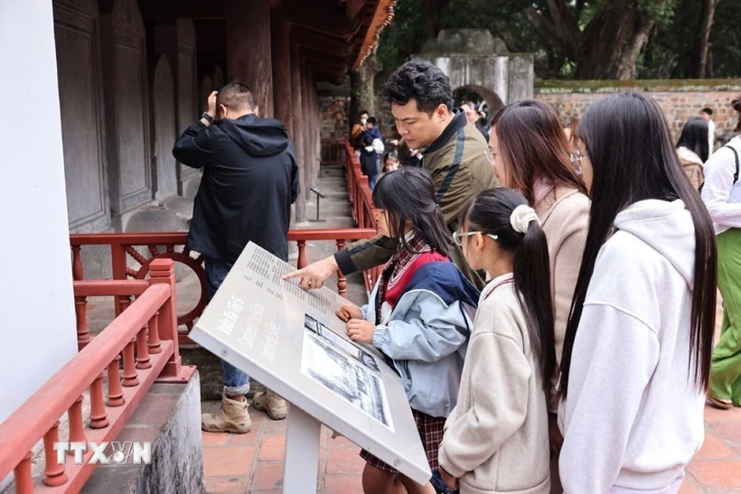 Tết Dương lịch 2026: Ngành du lịch đón, phục vụ khoảng 3,5 triệu lượt khách