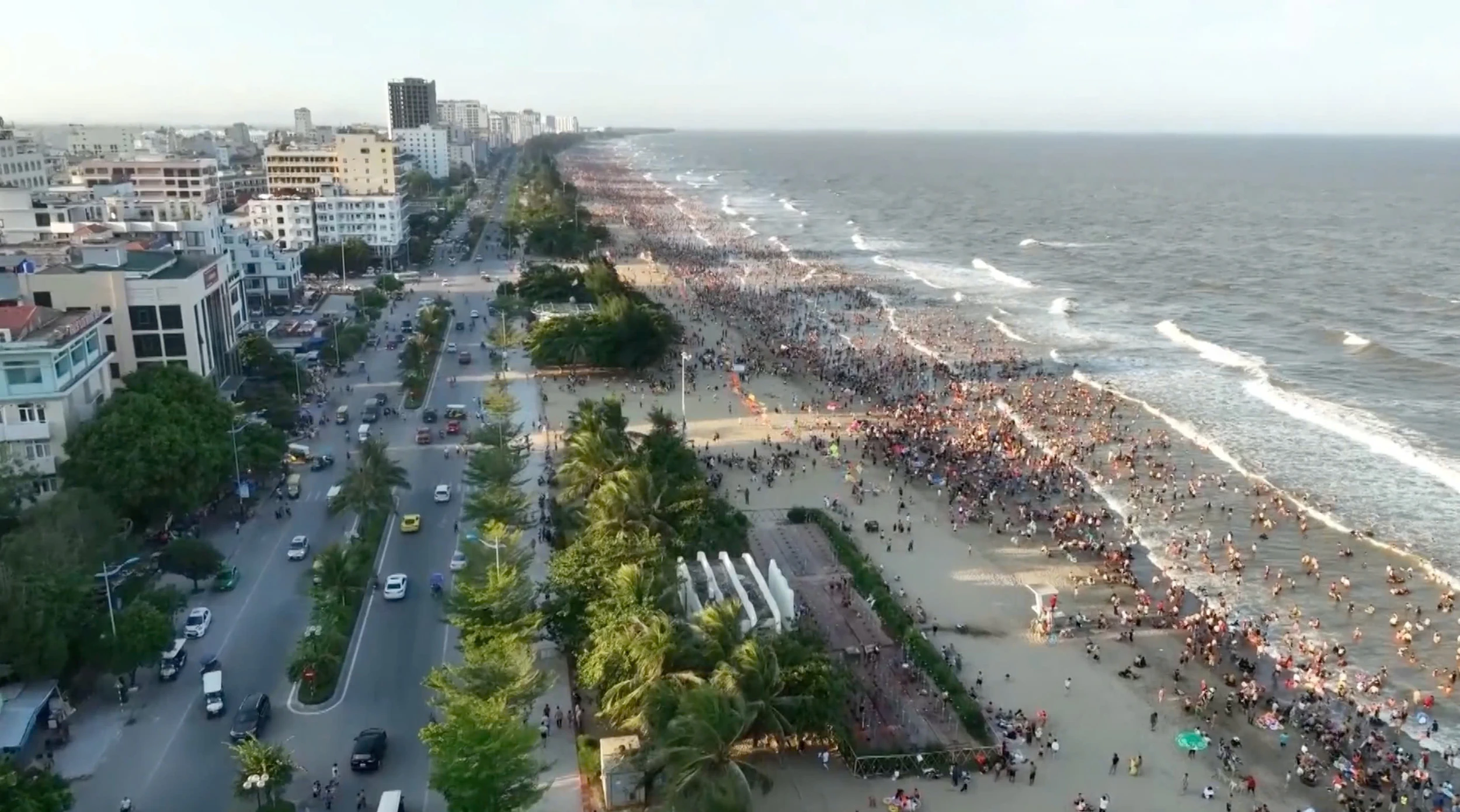 Phường Sầm Sơn phấn đấu đón hơn 9 triệu lượt du khách trong năm 2026