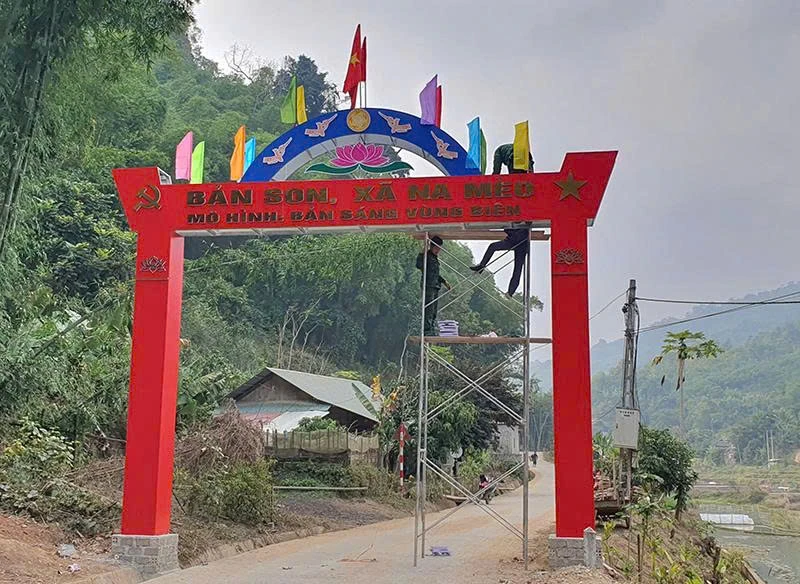 Xuân mới bản Son