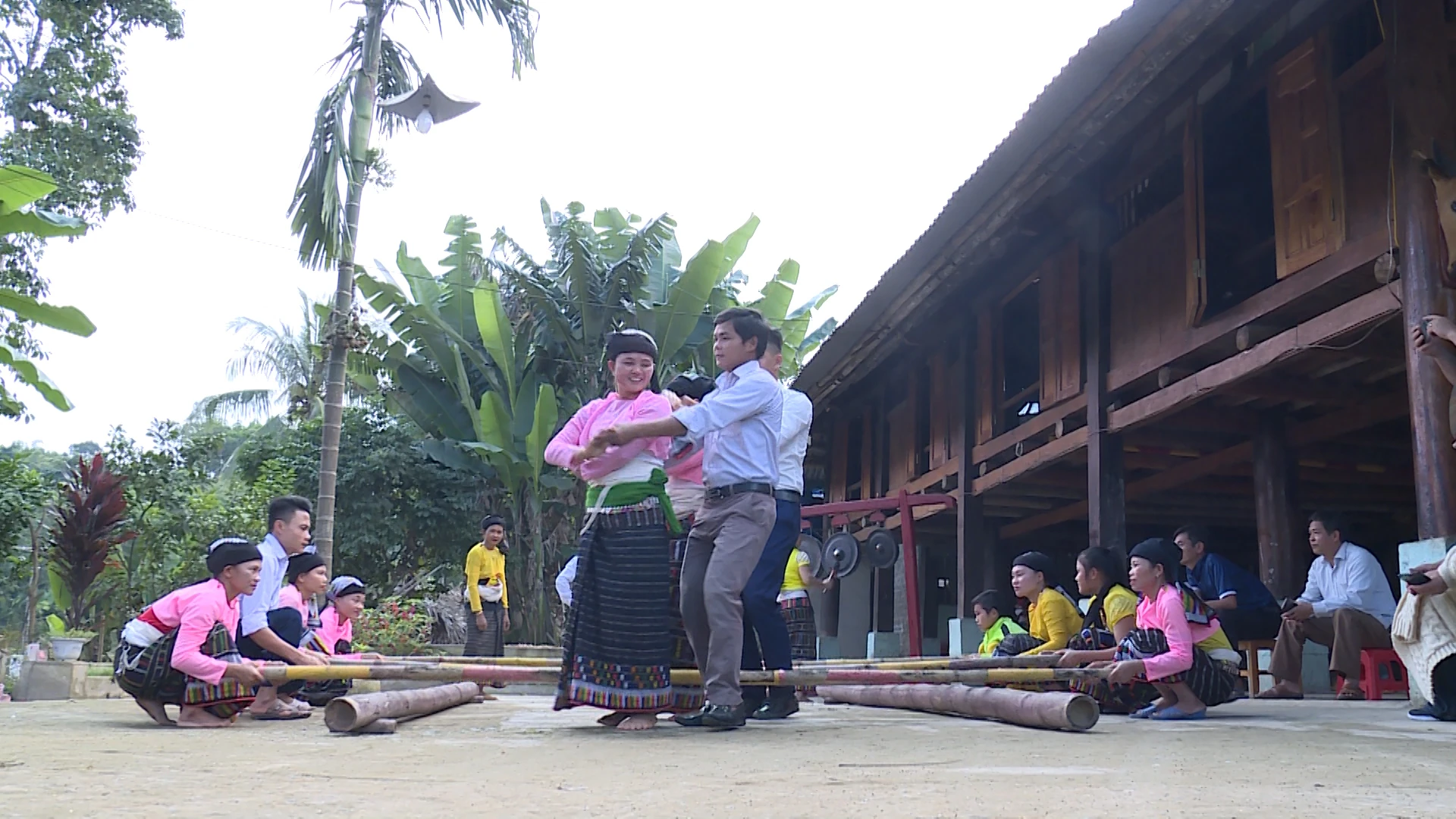 Rộn ràng điệu sạp ngày xuân