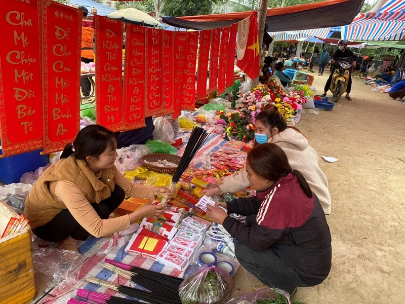 Theo nhịp bước thời gian: Chạp về