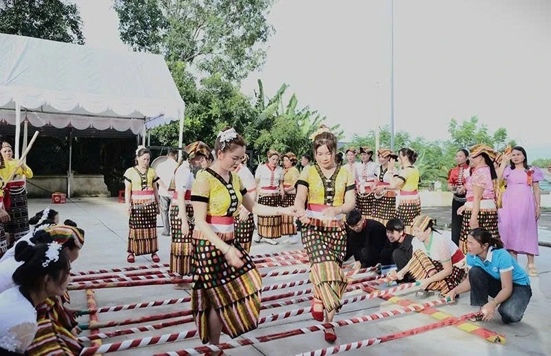 Tăng cường thực hiện nếp sống văn minh, chống lãng phí trong việc cưới, việc tang trên địa bàn tỉnh