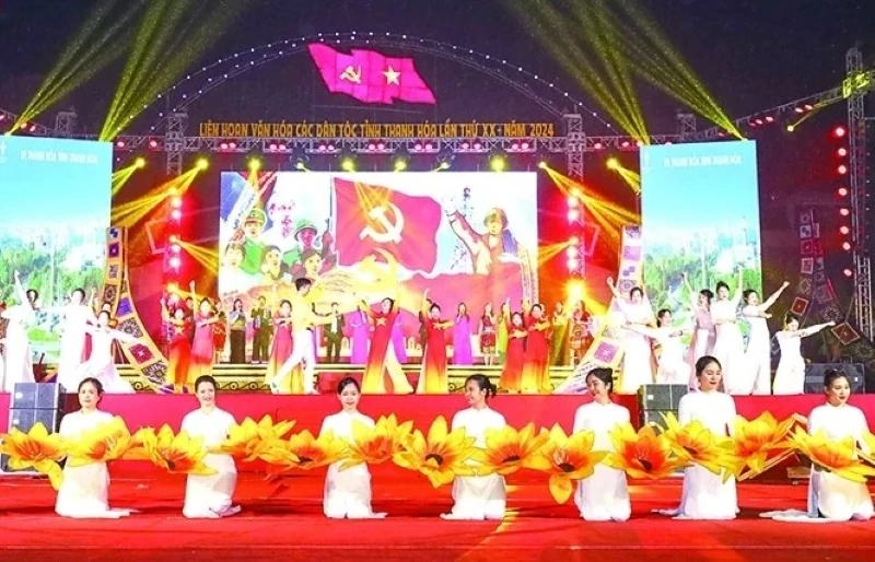 Tiếp tục xây dựng và phát triển văn hóa con người Việt Nam đáp ứng yêu cầu phát triển bền vững đất nước