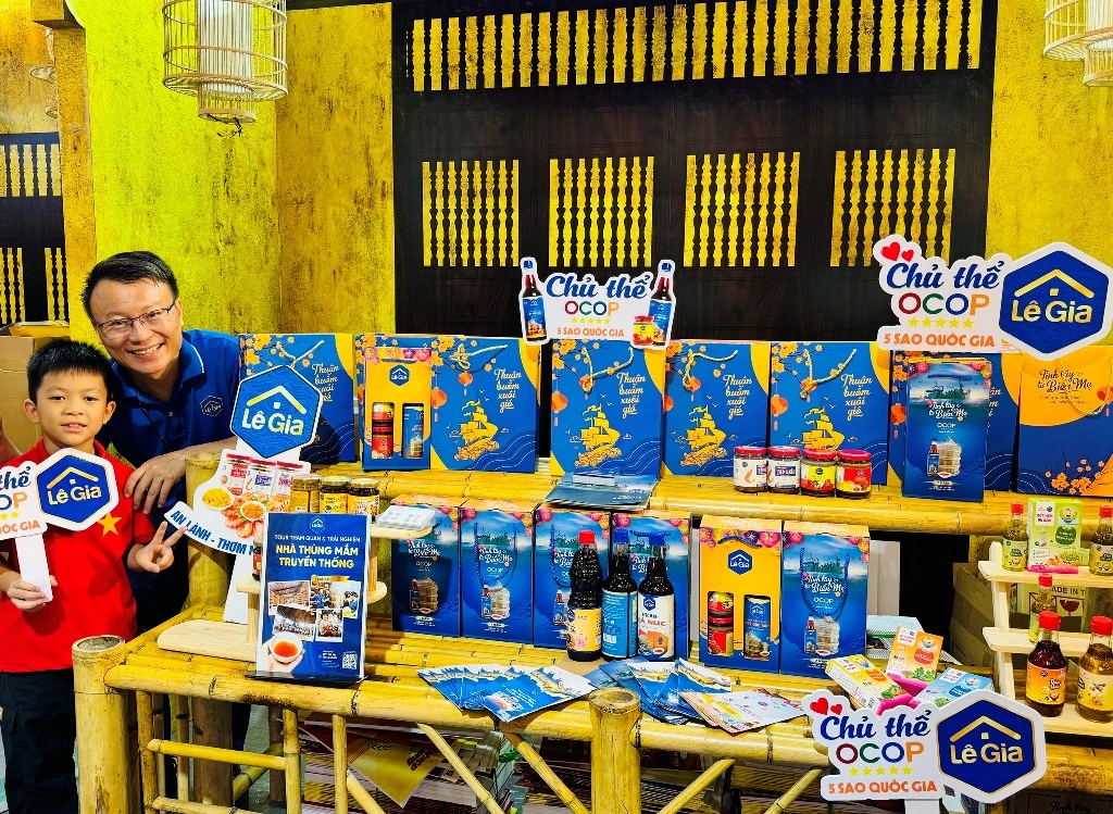 Tết rộn ràng ở làng nghề biển xứ Thanh