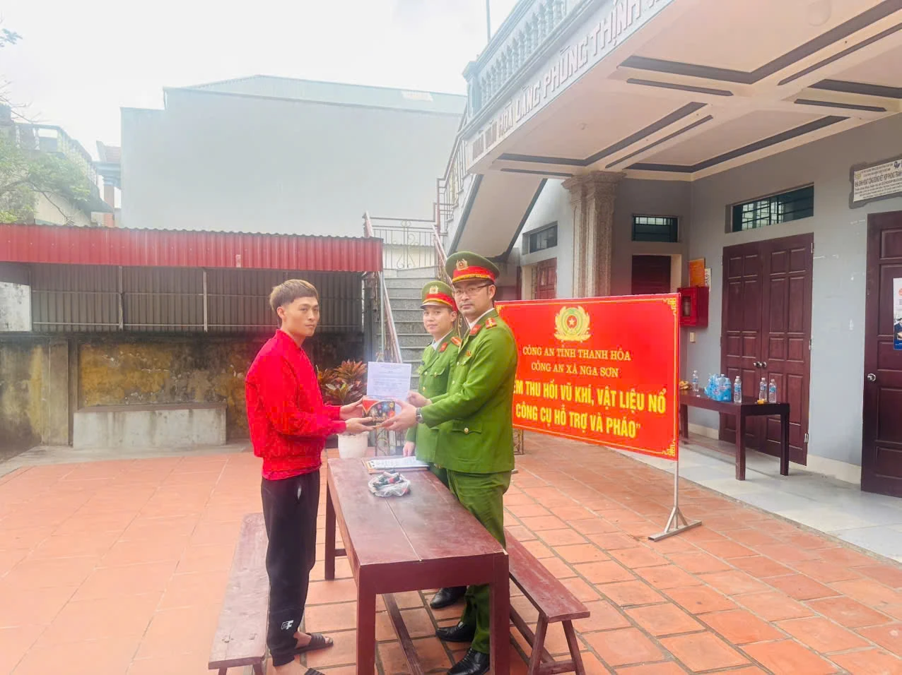 Chủ động ngăn chặn mua bán, sản xuất, sử dụng pháo nổ trái phép dịp Tết