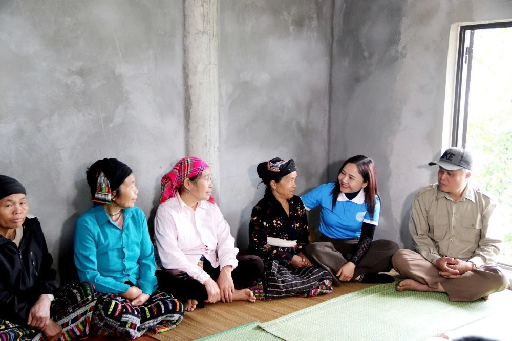 Bàn giao “Mái ấm tình thương” cho hội viên phụ nữ đặc biệt khó khăn