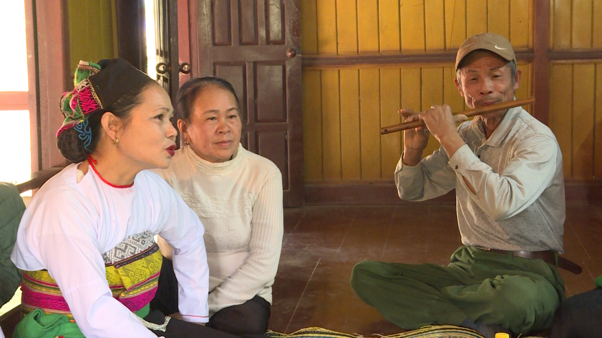 Đắm say làn điệu dân ca đất Châu Ngọc