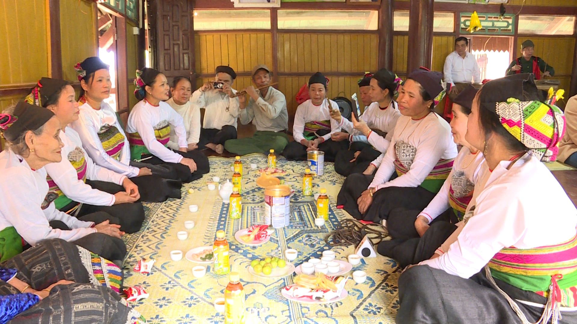 Đắm say làn điệu dân ca đất Châu Ngọc