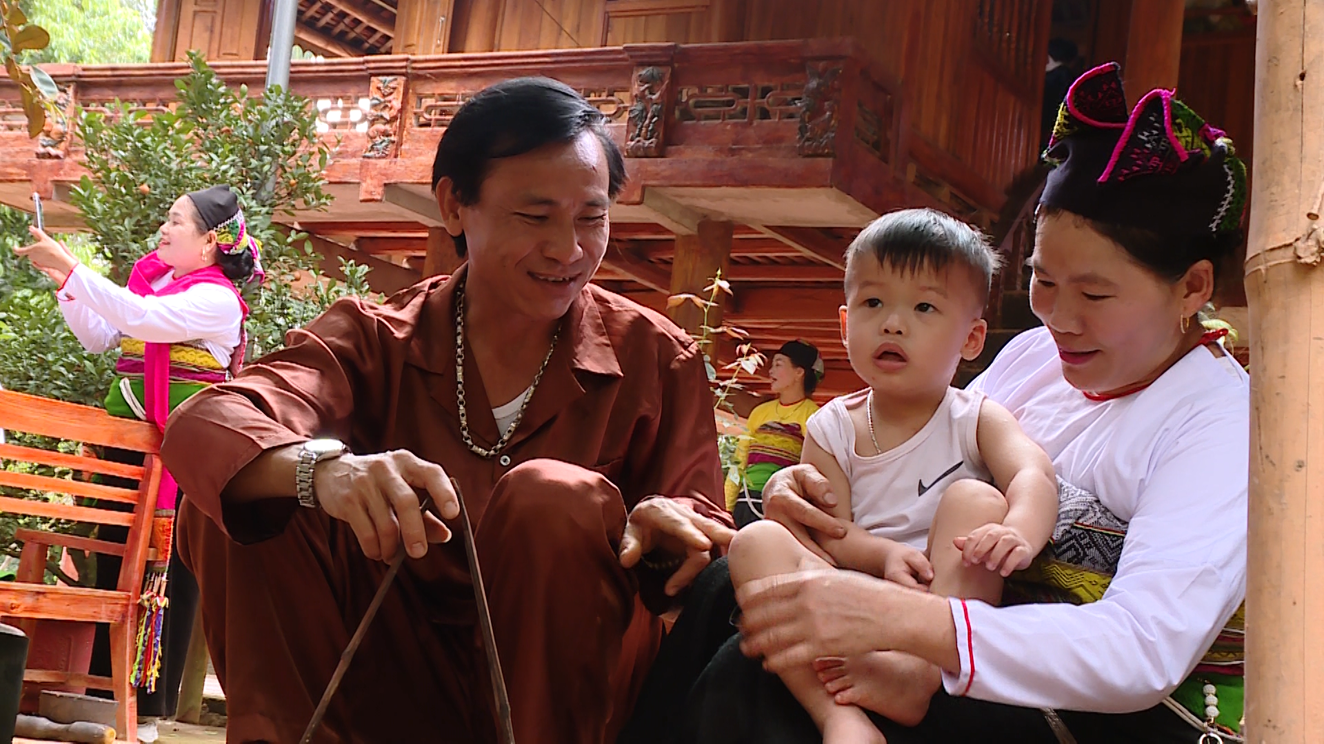 Đắm say làn điệu dân ca đất Châu Ngọc