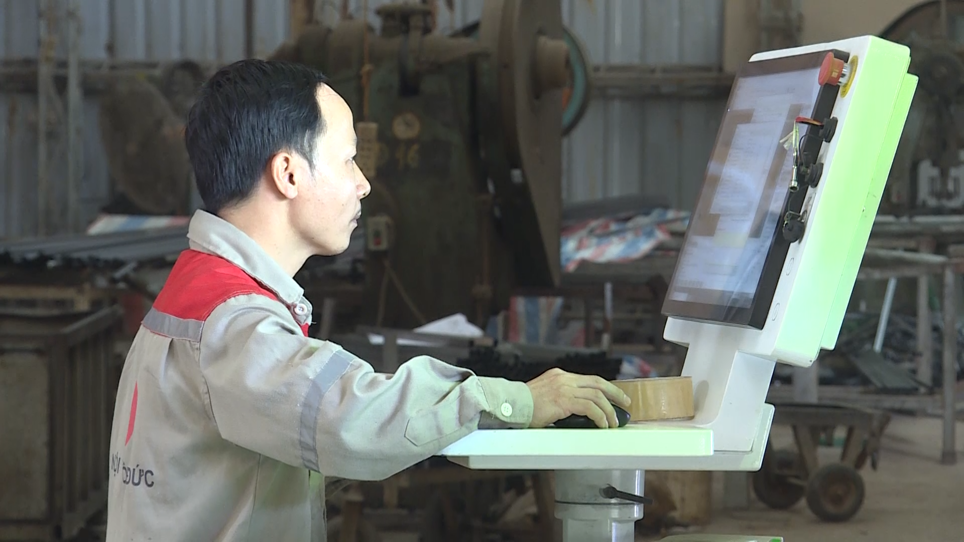 Những công nhân lao động giỏi, lao động sáng tạo