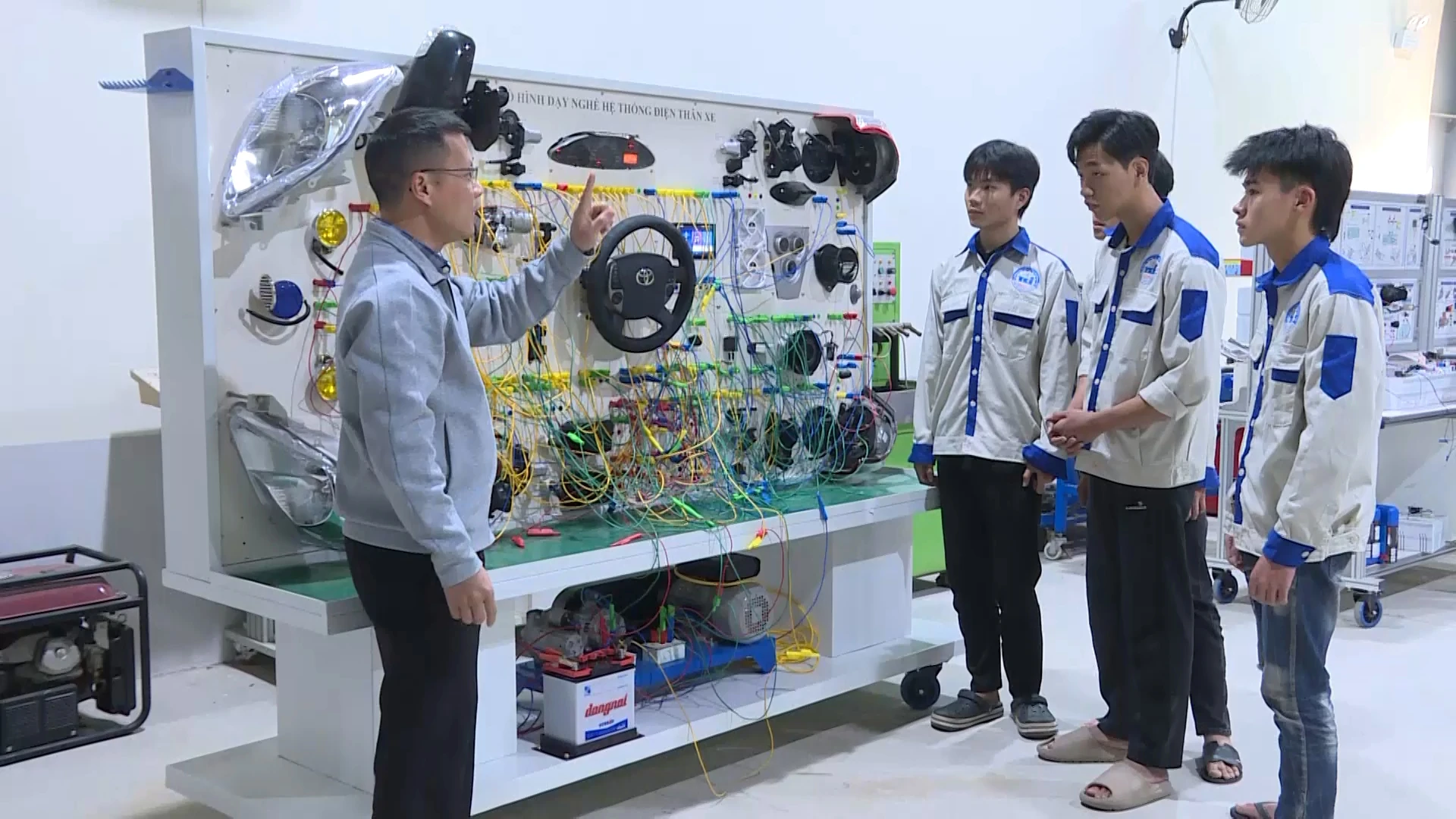 Học nghề - hướng lập nghiệp cho giới trẻ