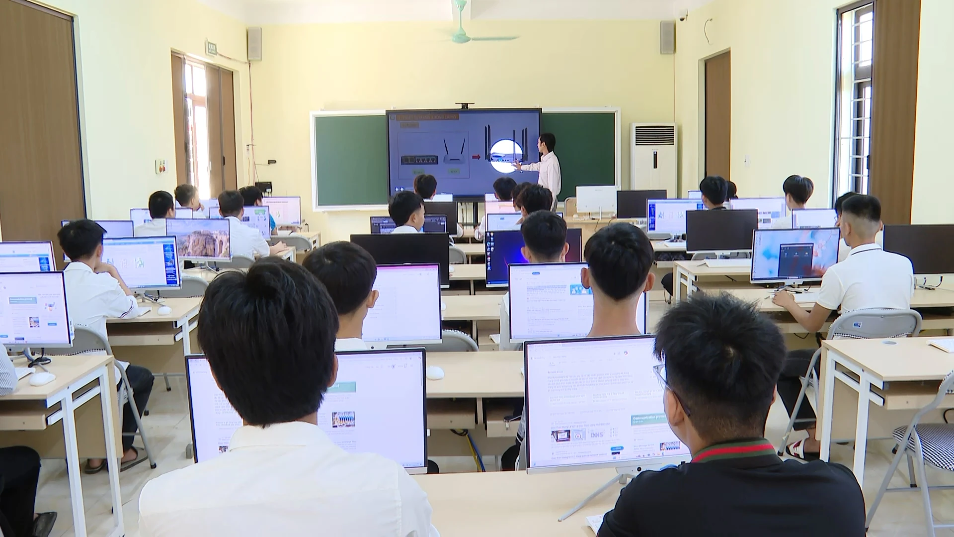 Học nghề - hướng lập nghiệp cho giới trẻ