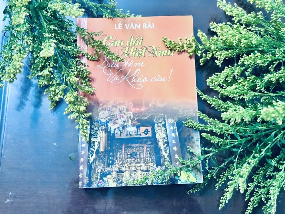 Người nặng lòng với những “con chữ sóng đôi”