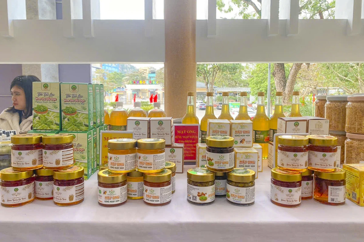 Từ ruộng đồng địa phương đến chuỗi giá trị nông nghiệp công nghệ cao