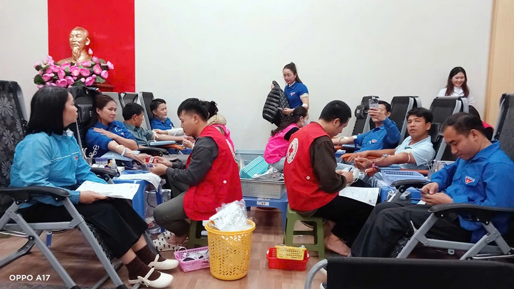 Tiếp nhận gần 200 đơn vị máu tại ngày hội hiến máu tình nguyện năm 2026