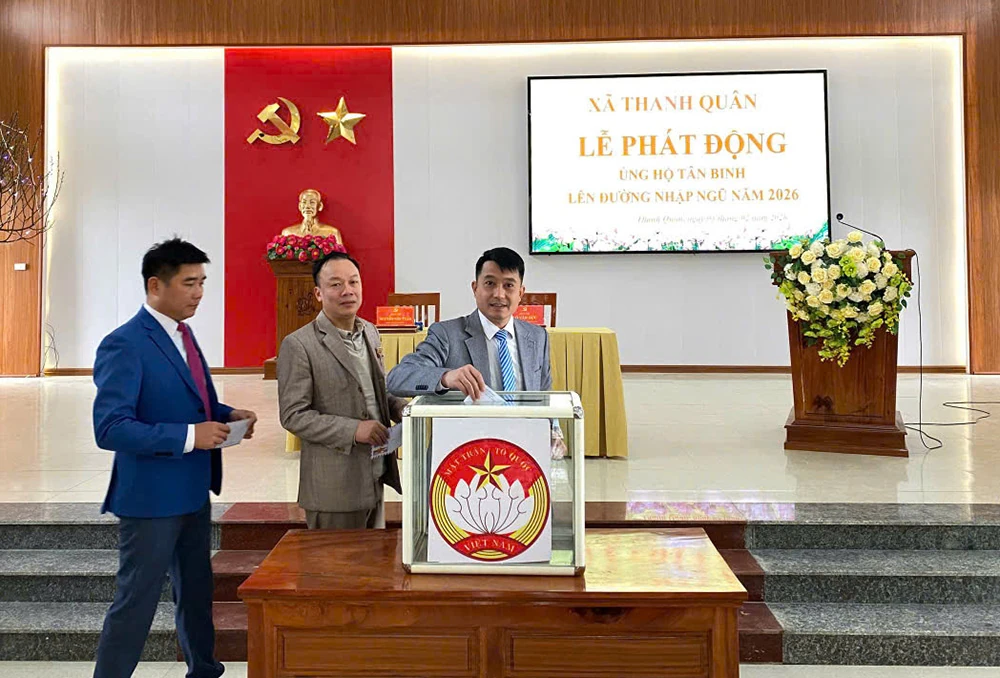 Xã Thanh Quân phát động ủng hộ “Sổ tiết kiệm”, trao quà động viên tân binh nhập ngũ năm 2026