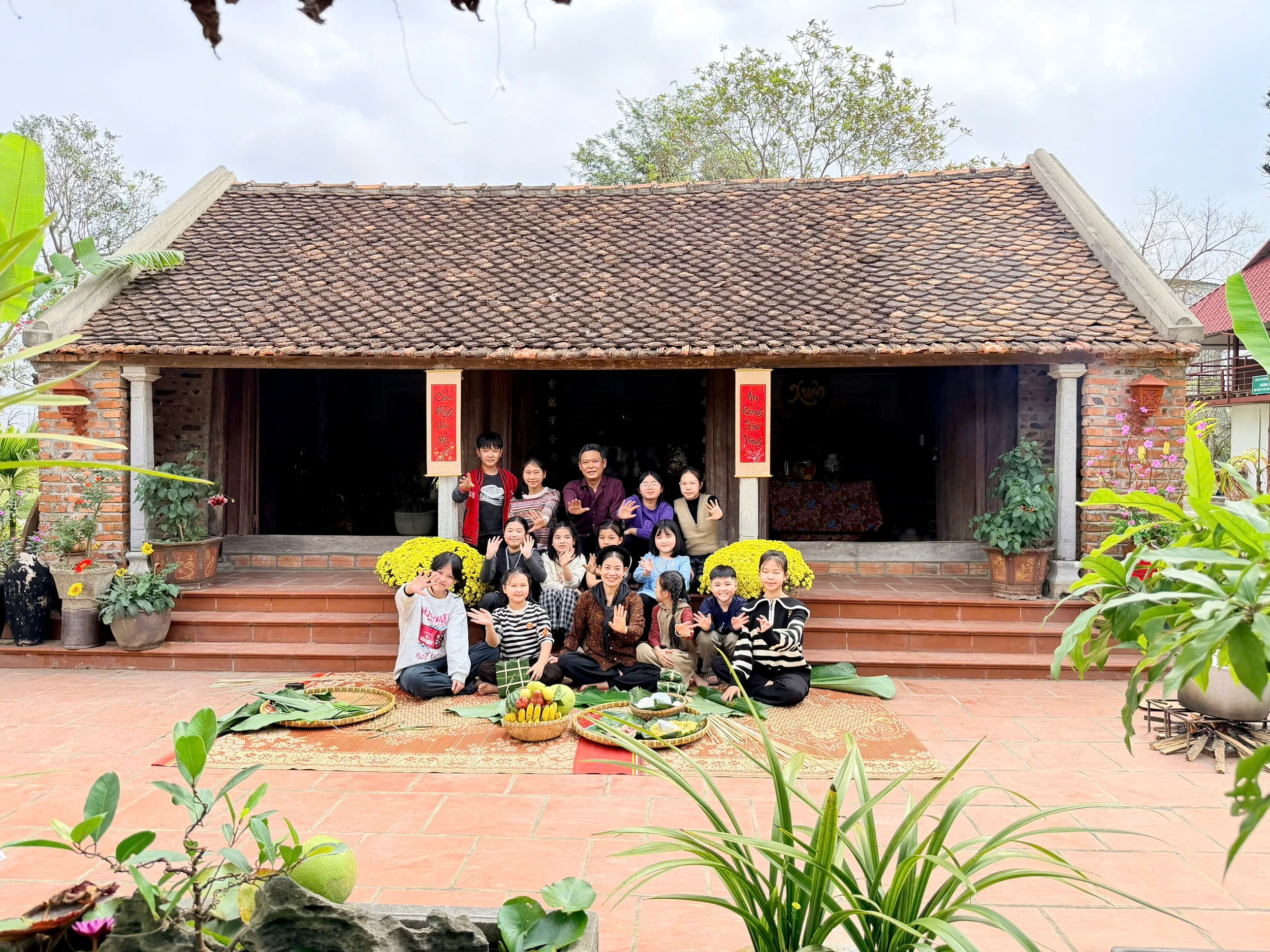 Gieo mầm yêu thương từ những mùa xuân tuổi thơ