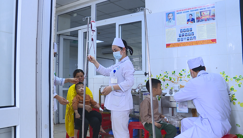 Số lượng bệnh nhi cần truyền máu tăng đột biến trong những ngày cận Tết