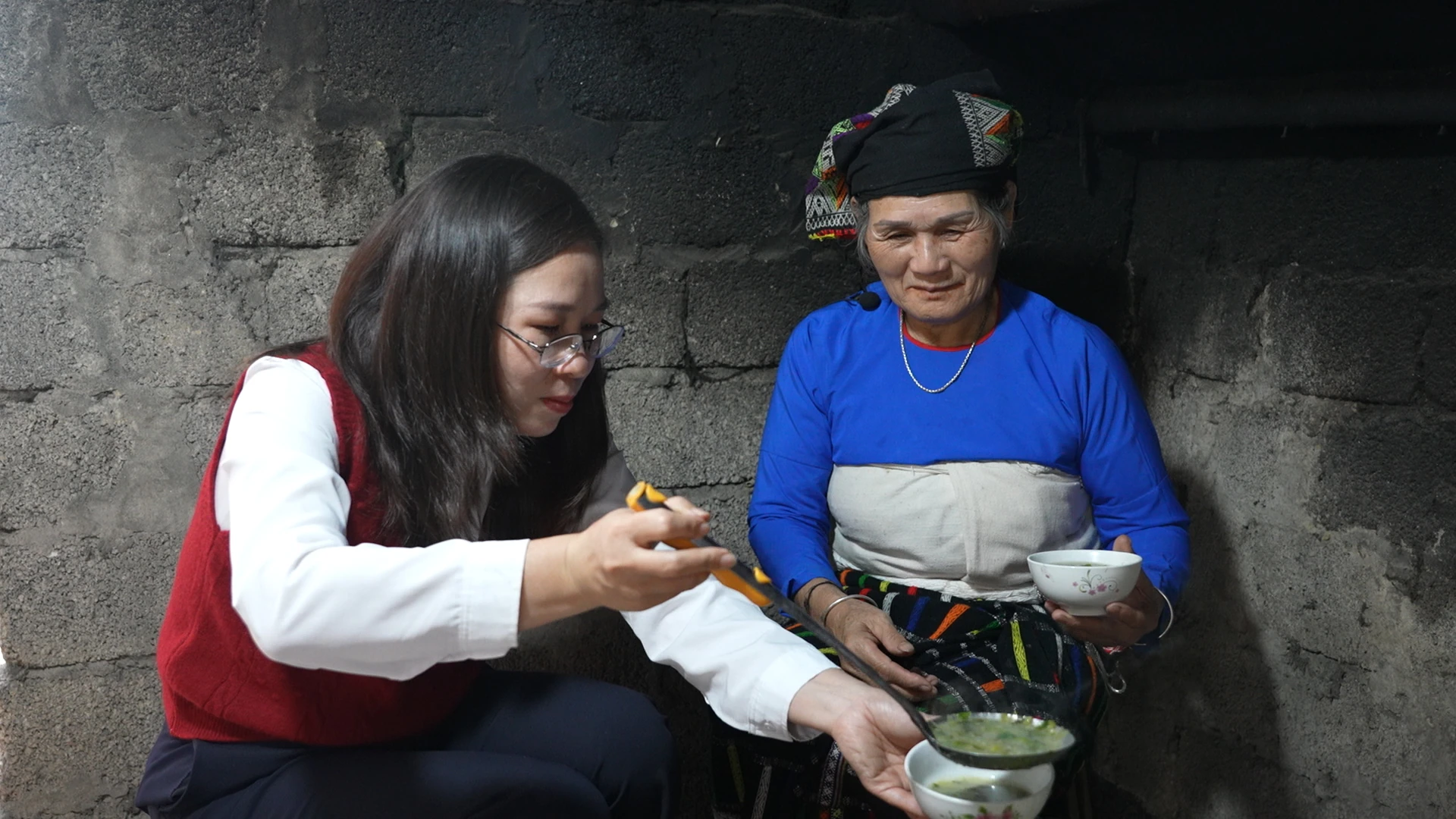 Canh môn da trâu: Mộc mạc mà vấn vương...