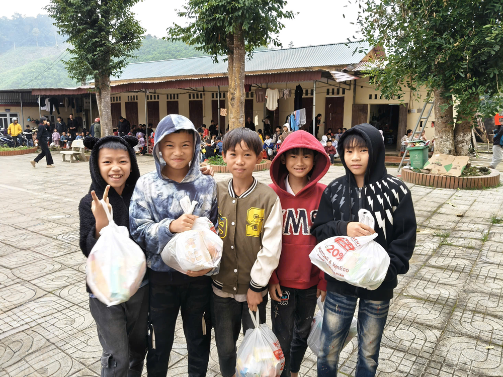 Xuân sẻ chia - Tết yêu thương