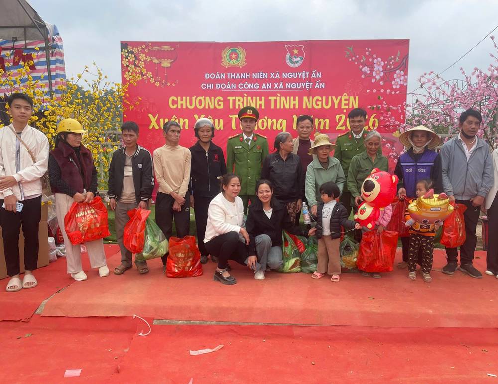 Xuân sẻ chia - Tết yêu thương