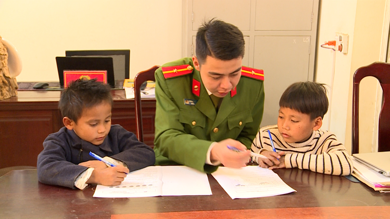 “Con nuôi Công an” – mầm xanh tri thức giữa núi rừng Yên Nhân