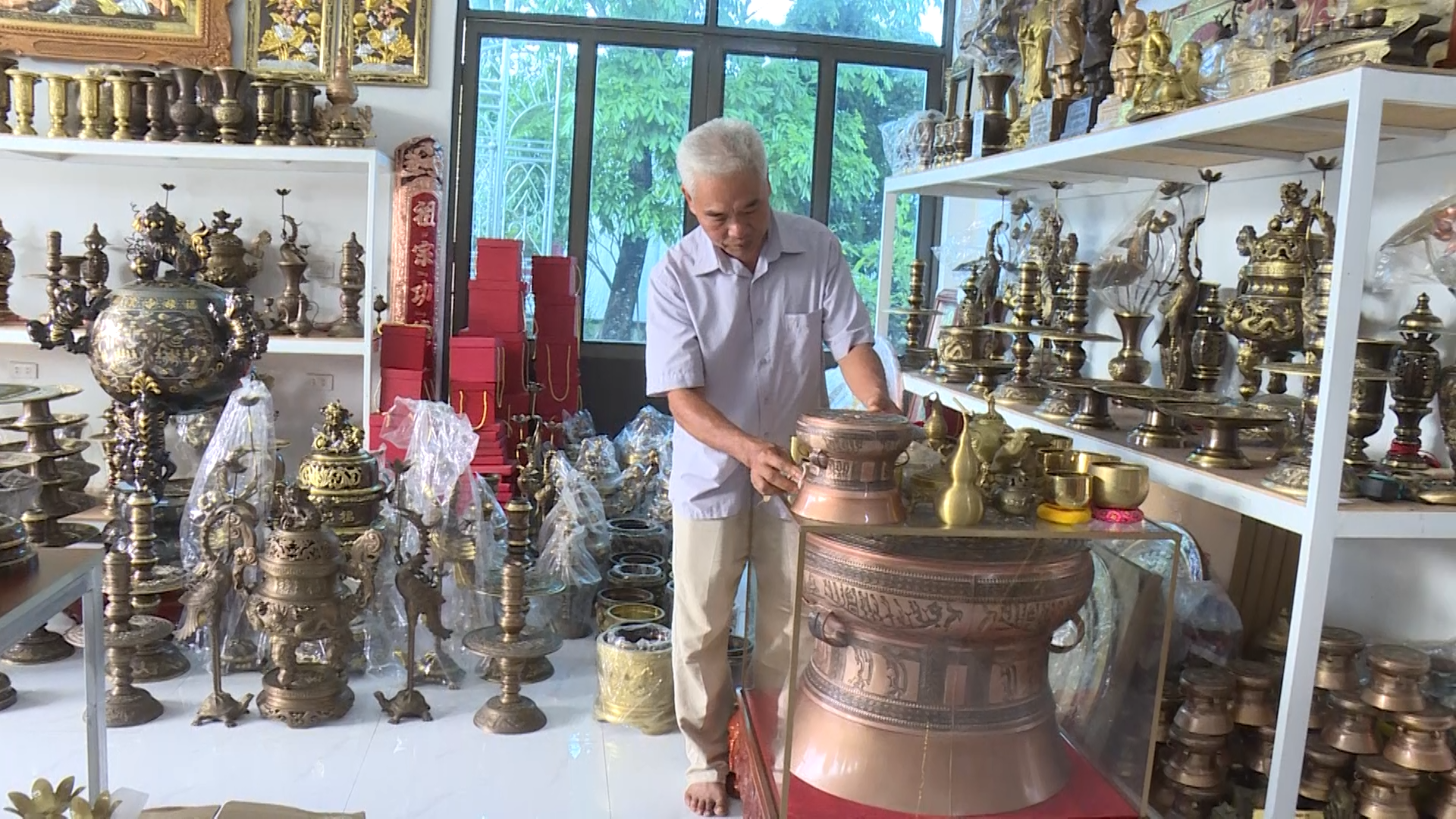 Đưa sản phẩm địa phương “phủ sóng” sàn thương mại điện tử