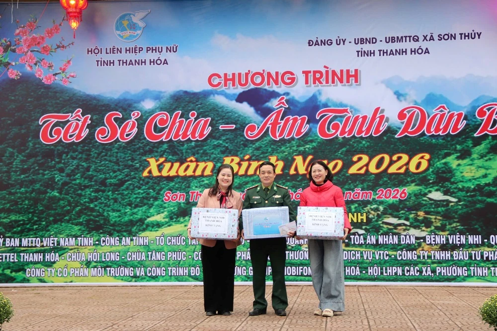 Nữ công Bệnh viện Nhi Thanh Hóa: Khám, tư vấn, cấp phát thuốc miễn phí cho 350 phụ nữ, trẻ em và Nhân dân xã Sơn Thuỷ