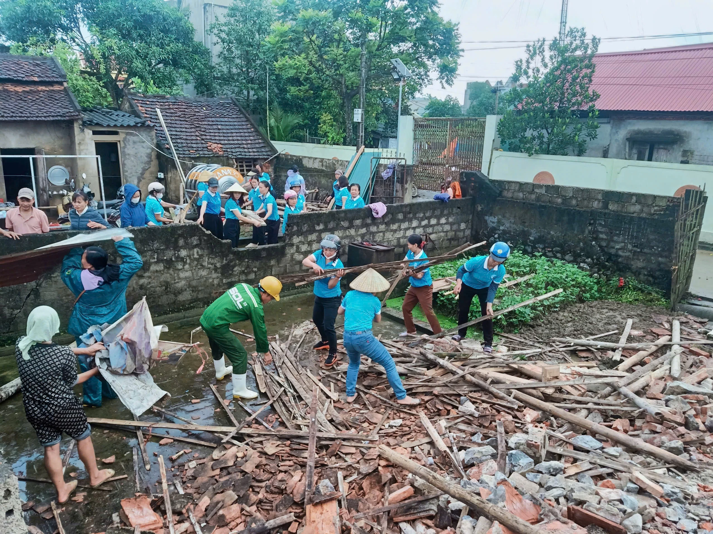 Nhà mới - Ấm tình chị em