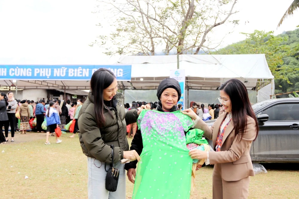 Khởi nguồn yêu thương từ “Phiên chợ nhân ái”