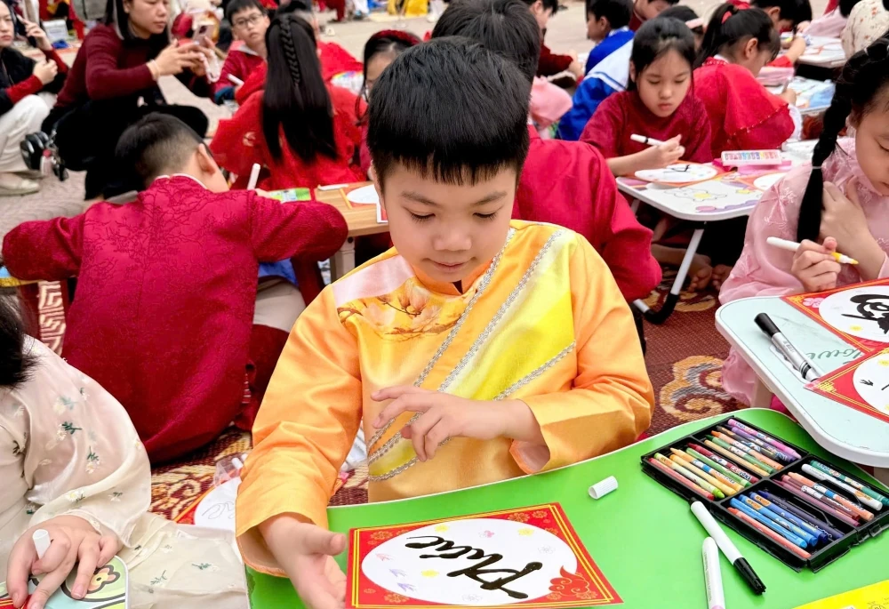 Tết sẻ chia - Tết yêu thương