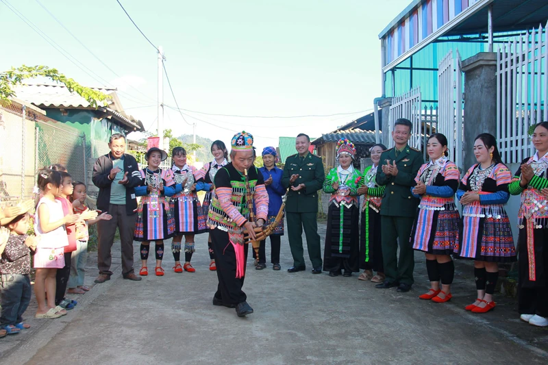 Sắc tết nơi vùng cao (Bài 1): Tiếng khèn gọi xuân về...!