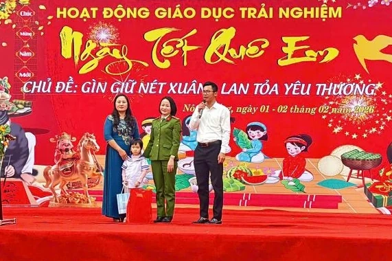Tết sẻ chia - Tết yêu thương