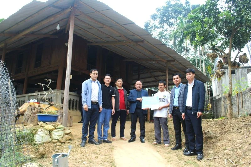 Đón tết trong căn nhà mới ở rẻo cao