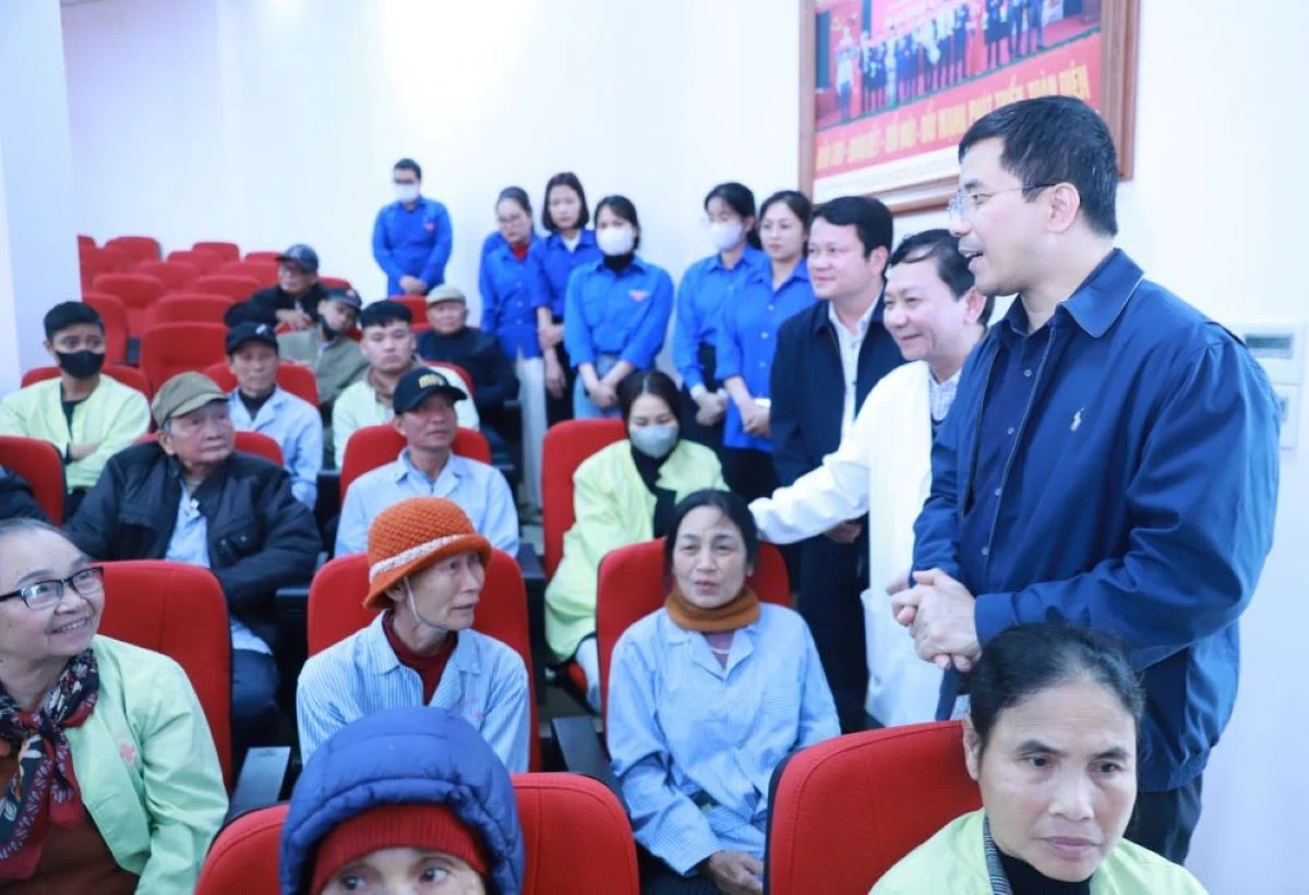 “Xuân yêu thương - Tết sum vầy” sẻ chia cùng bệnh nhân ung thư