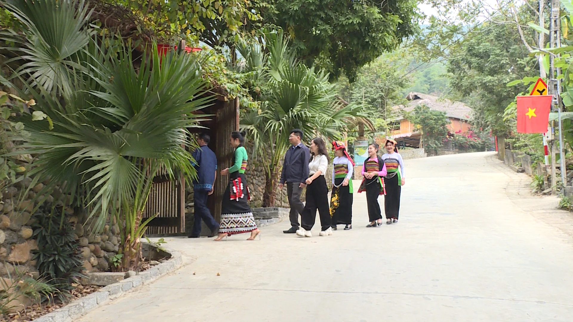 Vấn vương câu khặp ngày xuân