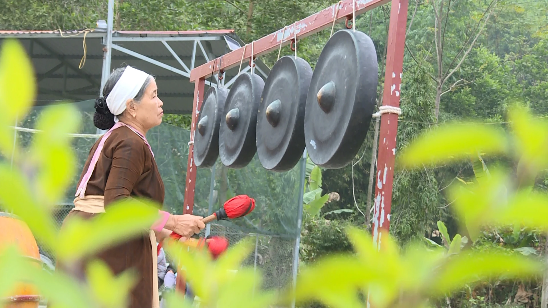 Xuân về bản Thổ