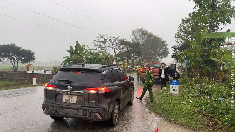 Chợ Chuộng mùng 6: Rộn ràng mua may đầu xuân