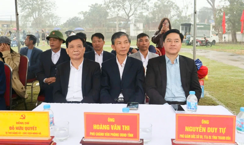 Sôi nổi Giải bóng đá mừng Đảng, mừng Xuân xã Đồng Tiến