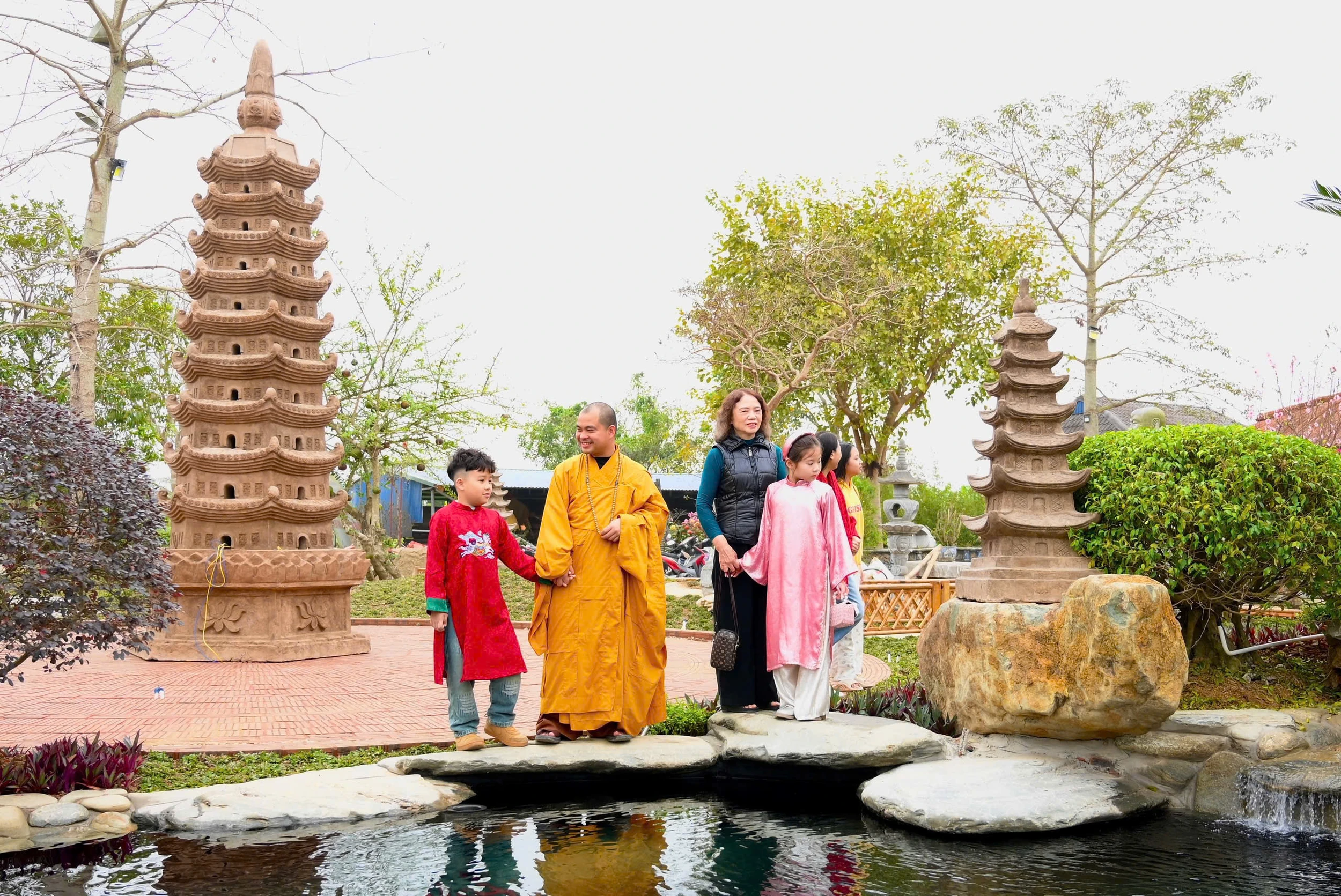 Gửi ước nguyện an lành đầu năm mới