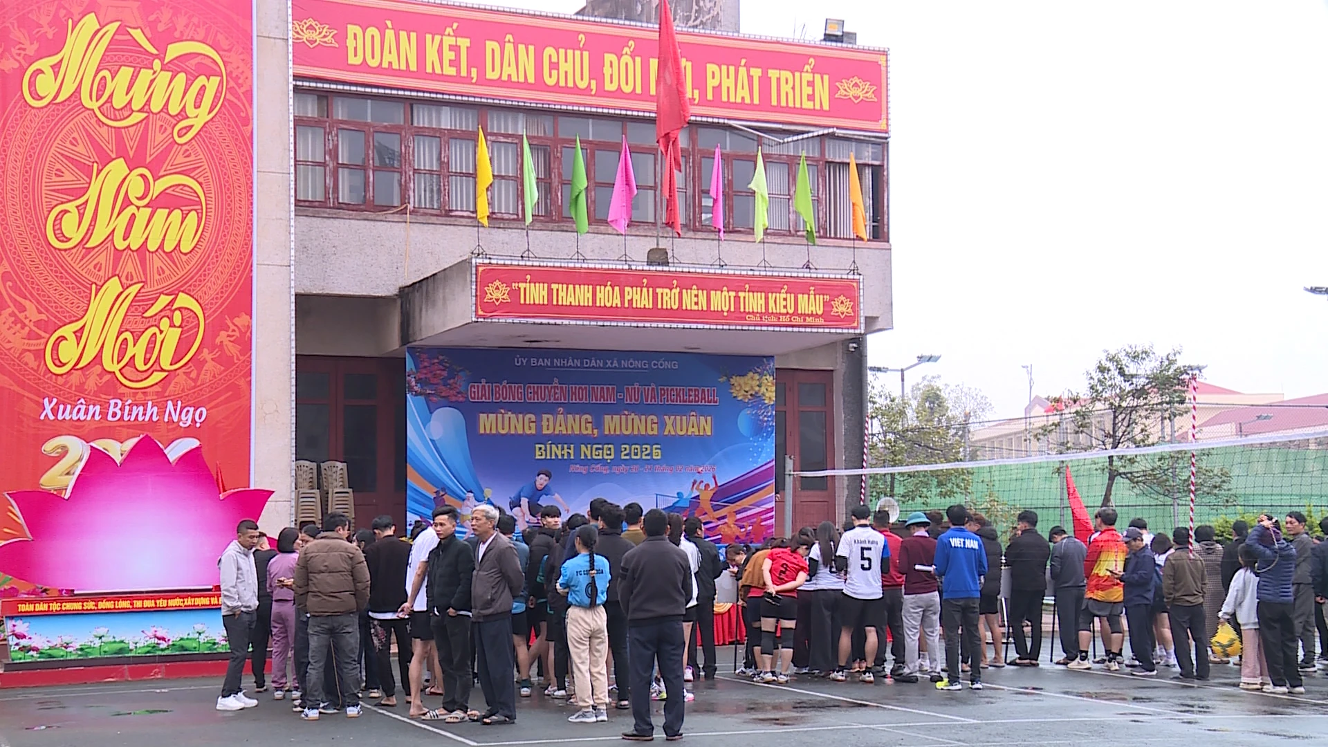 Sôi nổi Giải bóng chuyền hơi nam – nữ và pickleball xã Nông Cống mừng Đảng, mừng Xuân Bính Ngọ 