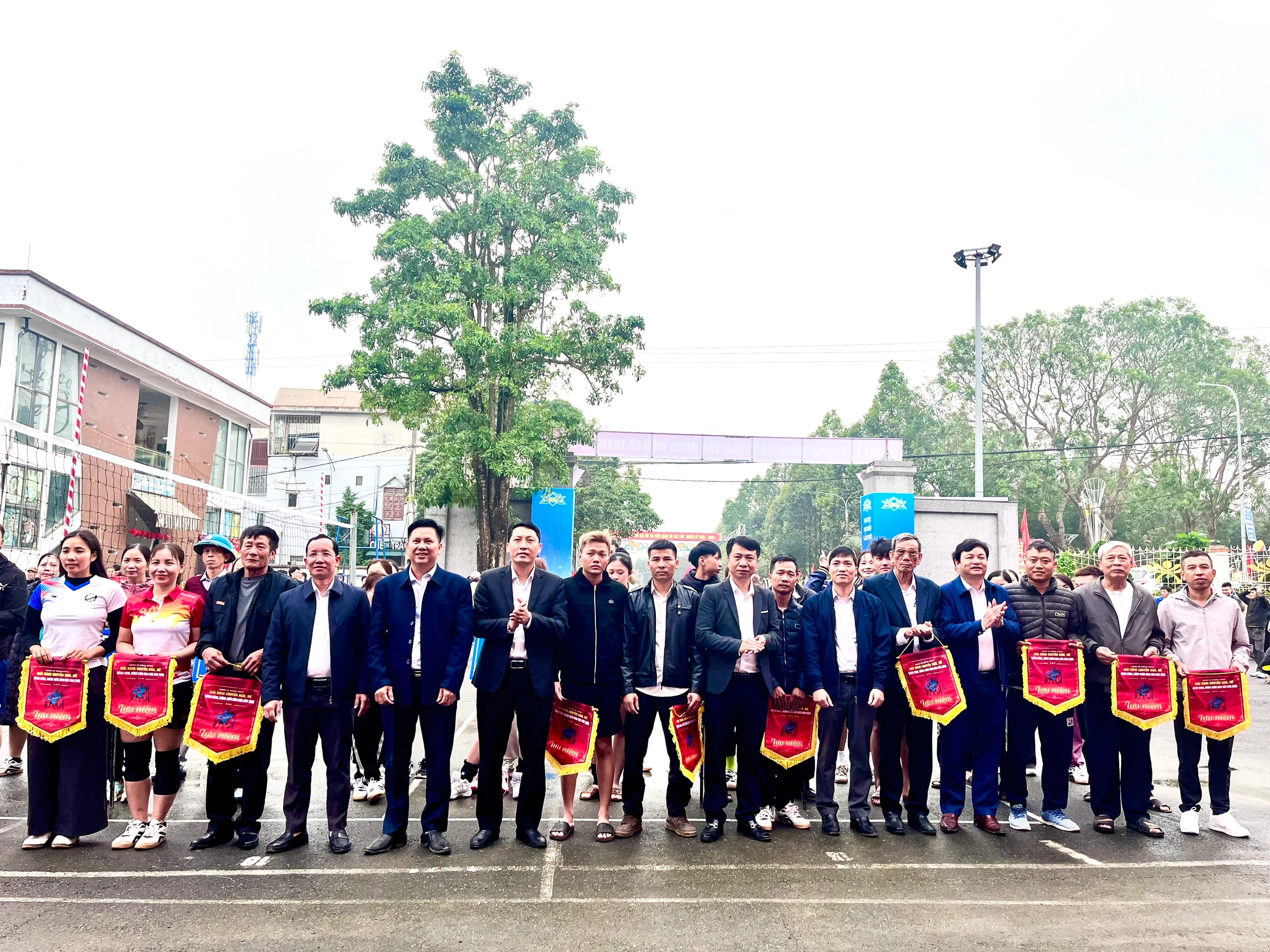 Sôi nổi Giải bóng chuyền hơi nam – nữ và pickleball xã Nông Cống mừng Đảng, mừng Xuân Bính Ngọ 