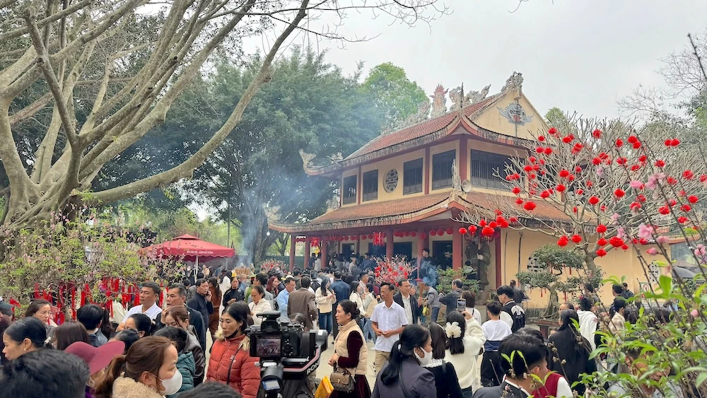 Đầu xuân đi lễ Cửa Đạt
