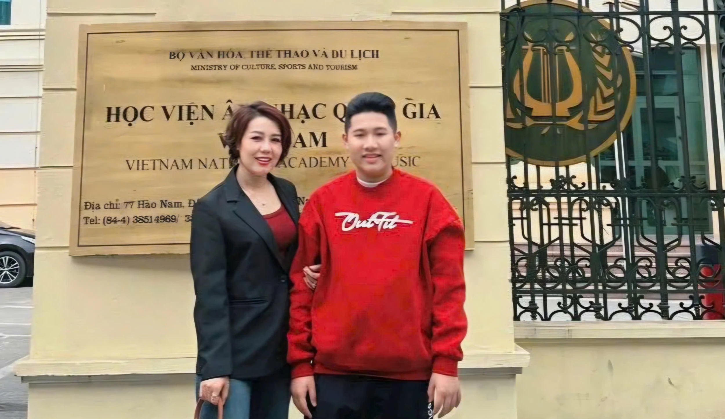 Phím đen phím trắng, dệt khúc yêu thương