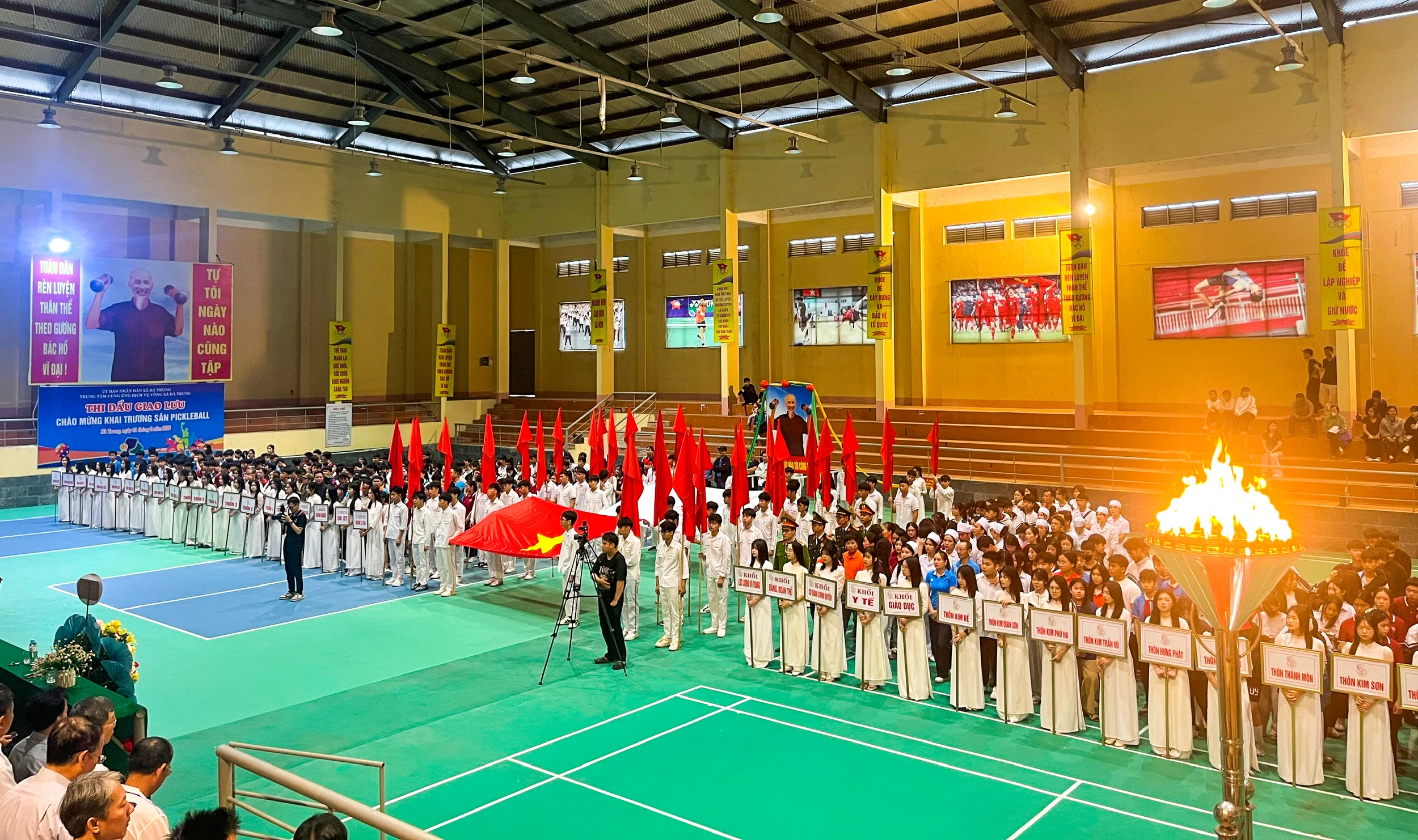 Xã Hà Trung khai mạc Đại hội Thể dục thể thao và phát động Toàn dân rèn luyện thân thể theo gương Bác Hồ vĩ đại”