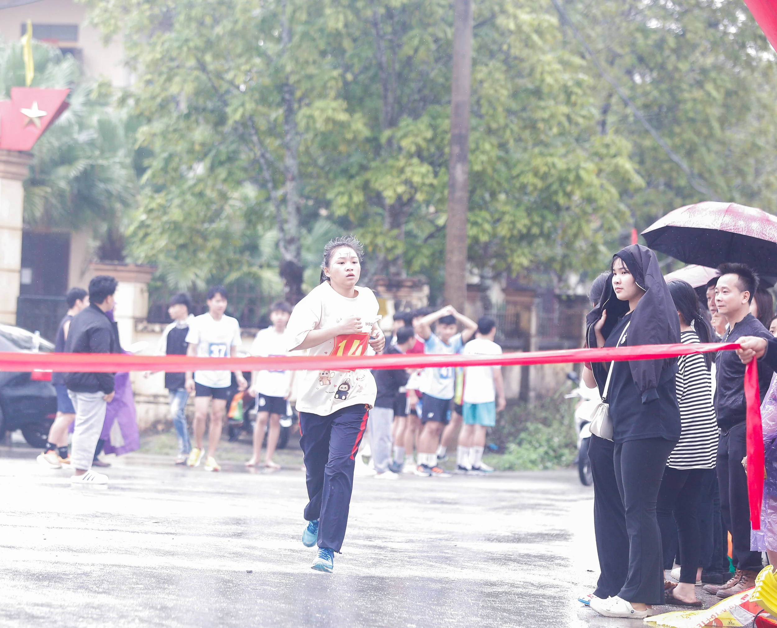 Xã Hà Trung khai mạc Đại hội Thể dục thể thao và phát động Toàn dân rèn luyện thân thể theo gương Bác Hồ vĩ đại”