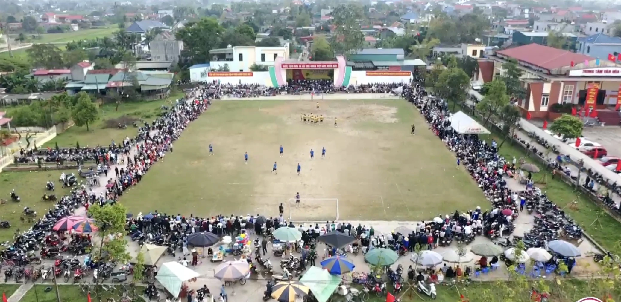 Giải bóng đá nam phường Ngọc Sơn chào xuân Bính Ngọ thành công rực rỡ