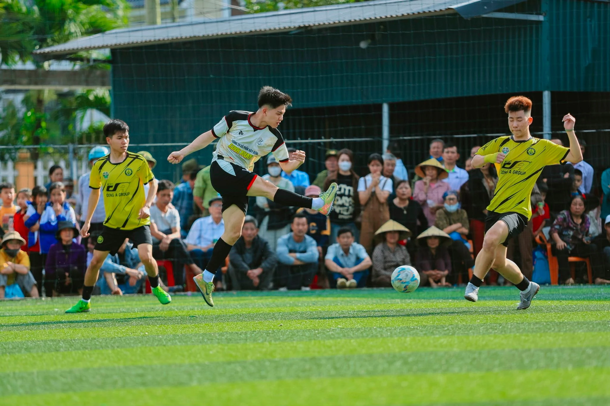 Giải bóng đá Thanh niên phường Đông Quang thành công tốt đẹp